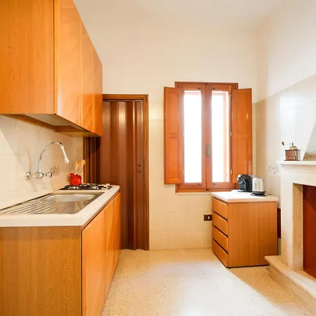 Classic - Easy Comfort A 10 Minuti Dal Mare Apartment *